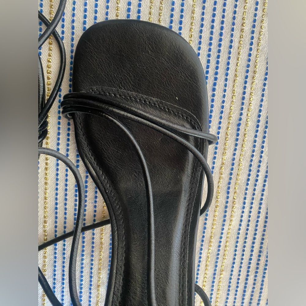 NA-KD Rounded Toe Strappy Heels Black Sz 7.5 NEW - Picture 10 of 12
